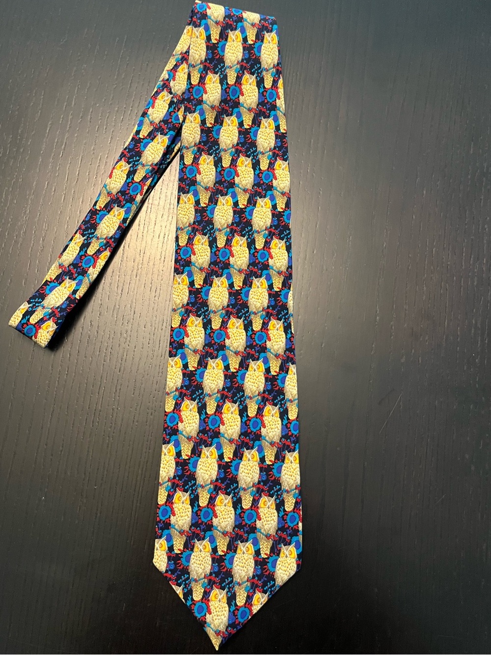 Sazzari Vintage Italian 100% Silk Owl Pattern Men's Tie in Navy and Yellow